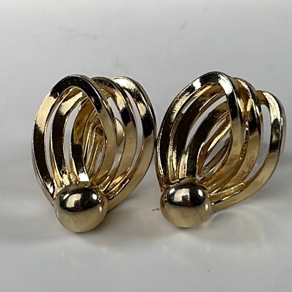 Vintage Gold Tone Loop Button Earrings - Picture 2 of 9